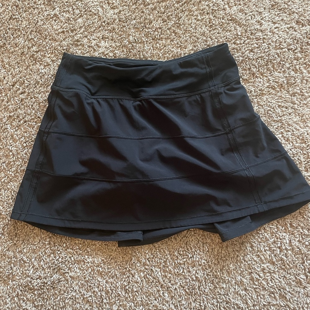 Lululemon black skort 2 tall